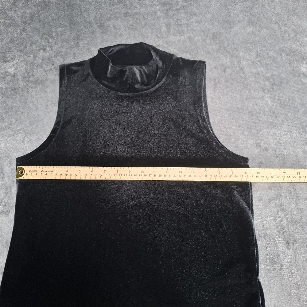 J. Crew Sleeveless Black Velvet Top Size M Monk Neck - Picture 8 of 9